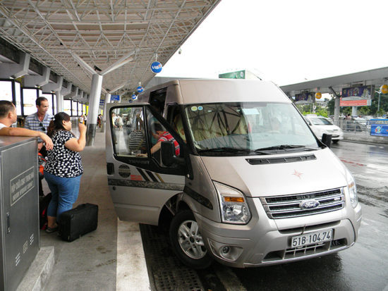 Dịch vụ cho thuê xe đưa đón sân bay tại TPHCM