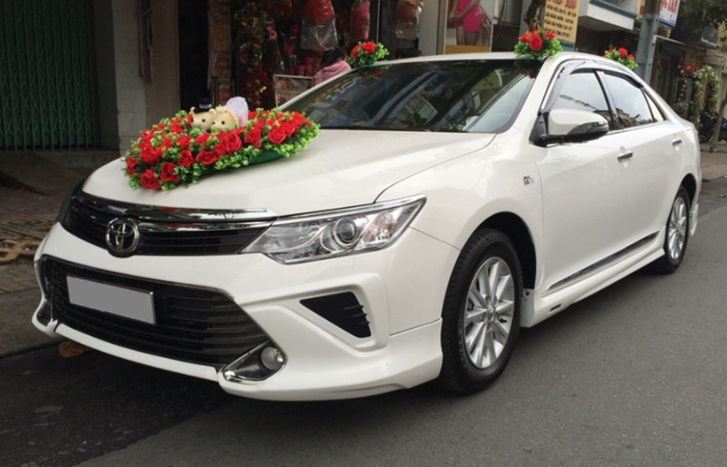 Xe cưới Toyota Camry