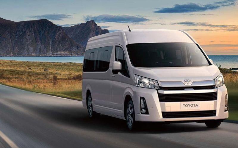 Xe Toyota Hiace 16 chỗ