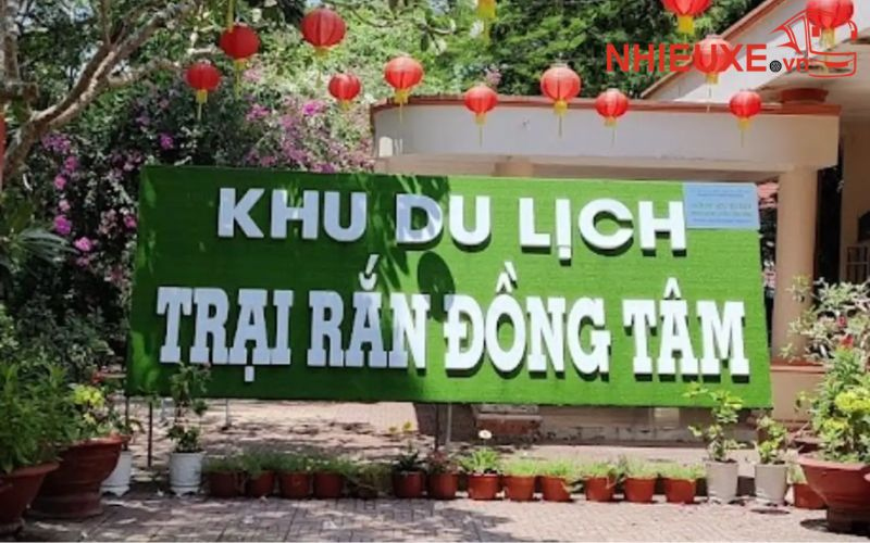 Trại rắn Đồng Tâm