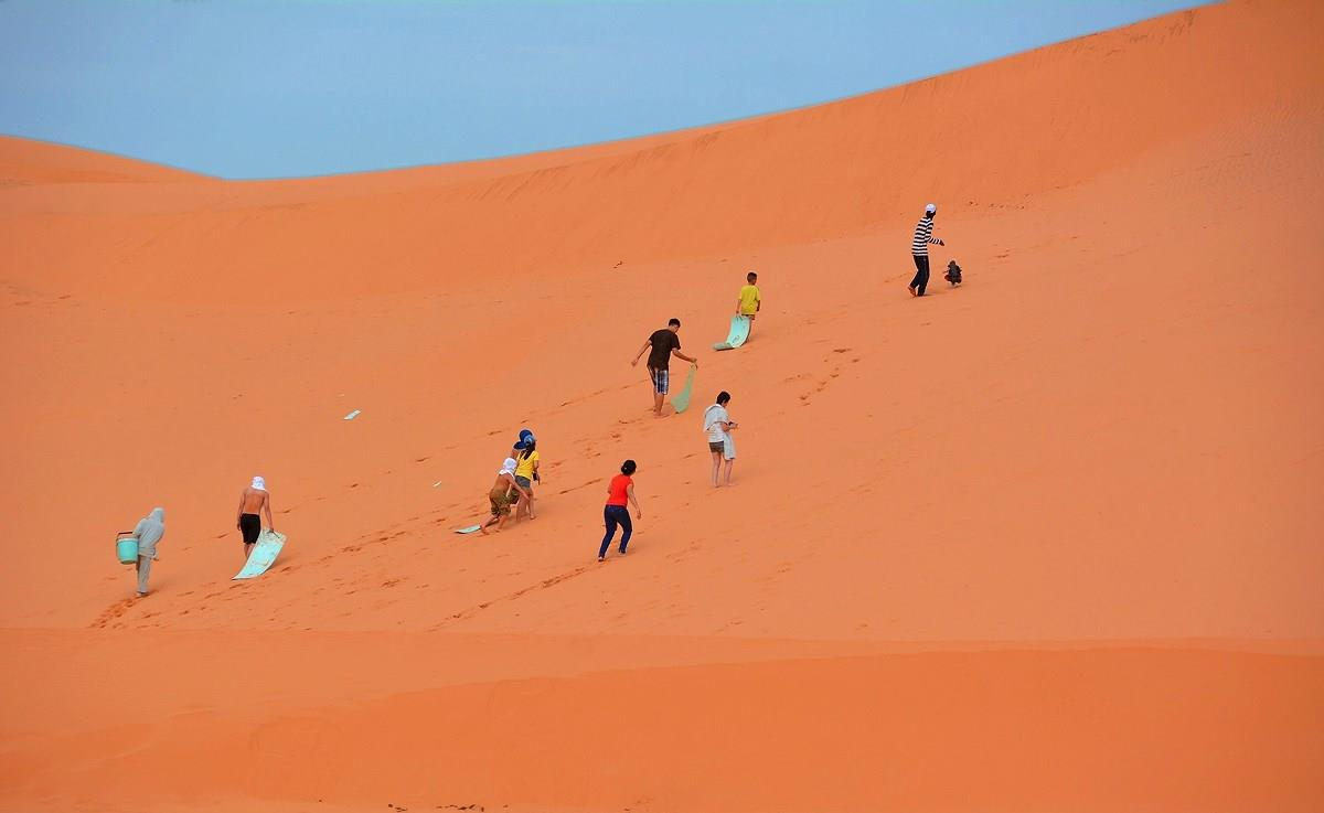 Du lịch Mũi Né ghé thăm đồi cát bay