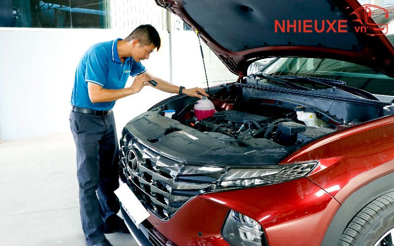 Kiểm tra xe cẩn thận trước khi nhận xe