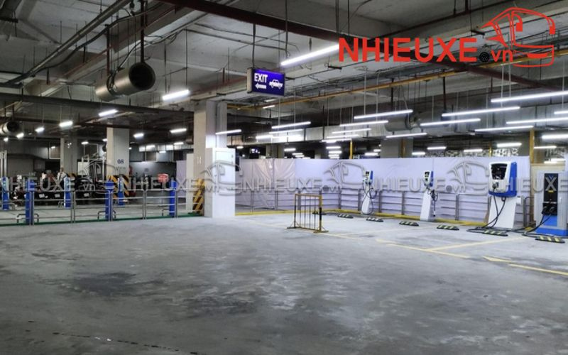 Yếu tố ảnh hưởng chi phí sạc xe máy điện VinFast