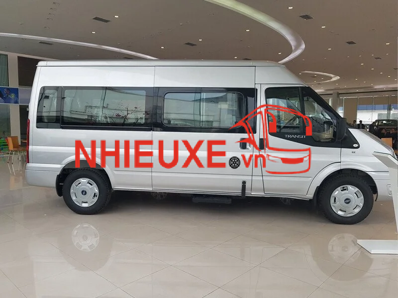 Xe 16 chỗ ford transit