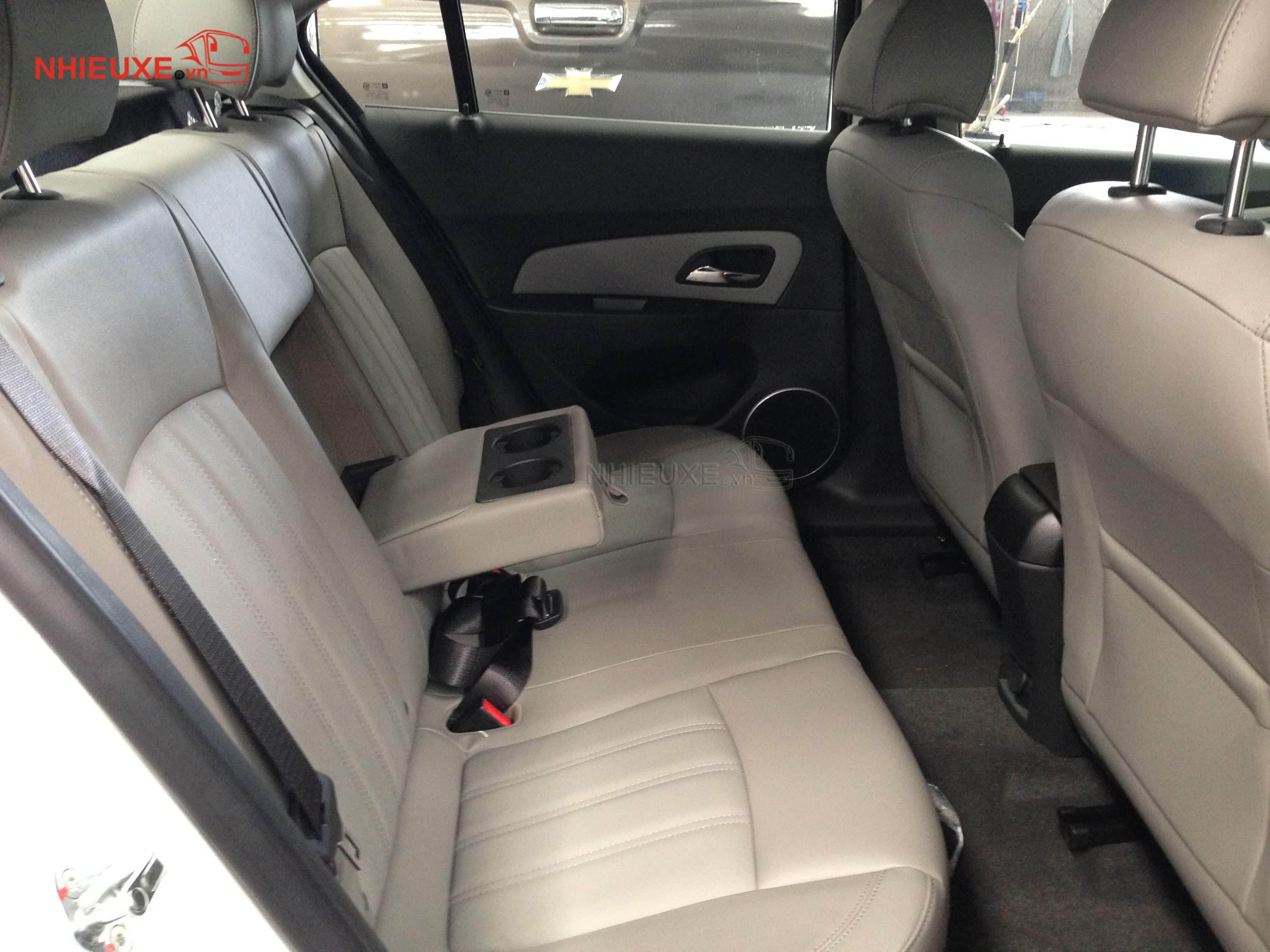 Nội thất xe 4 chỗ