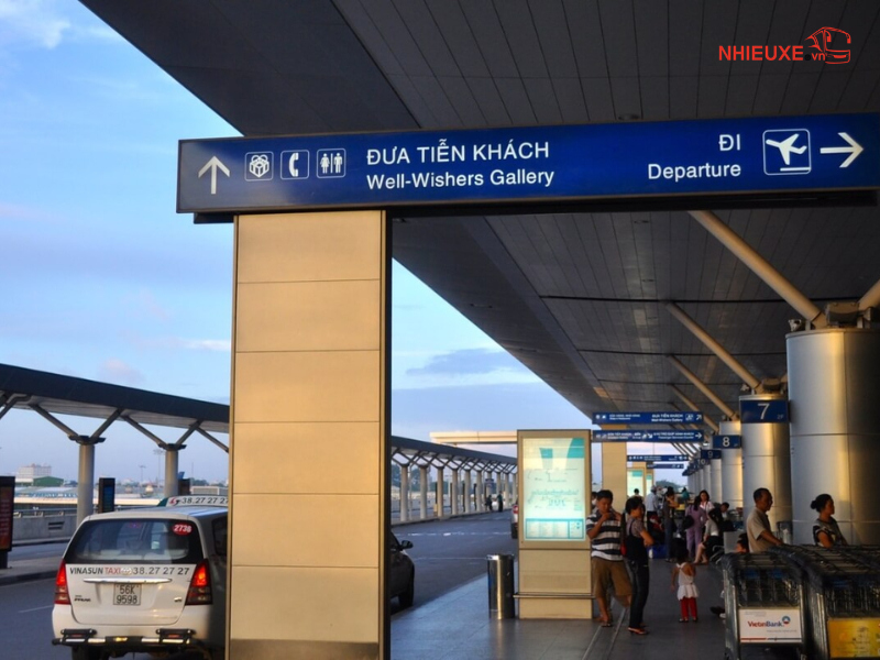 quy trình đưa tiễn fast tại sân bay 