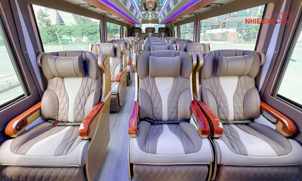 thuê xe Limousine đi Cam Ranh 