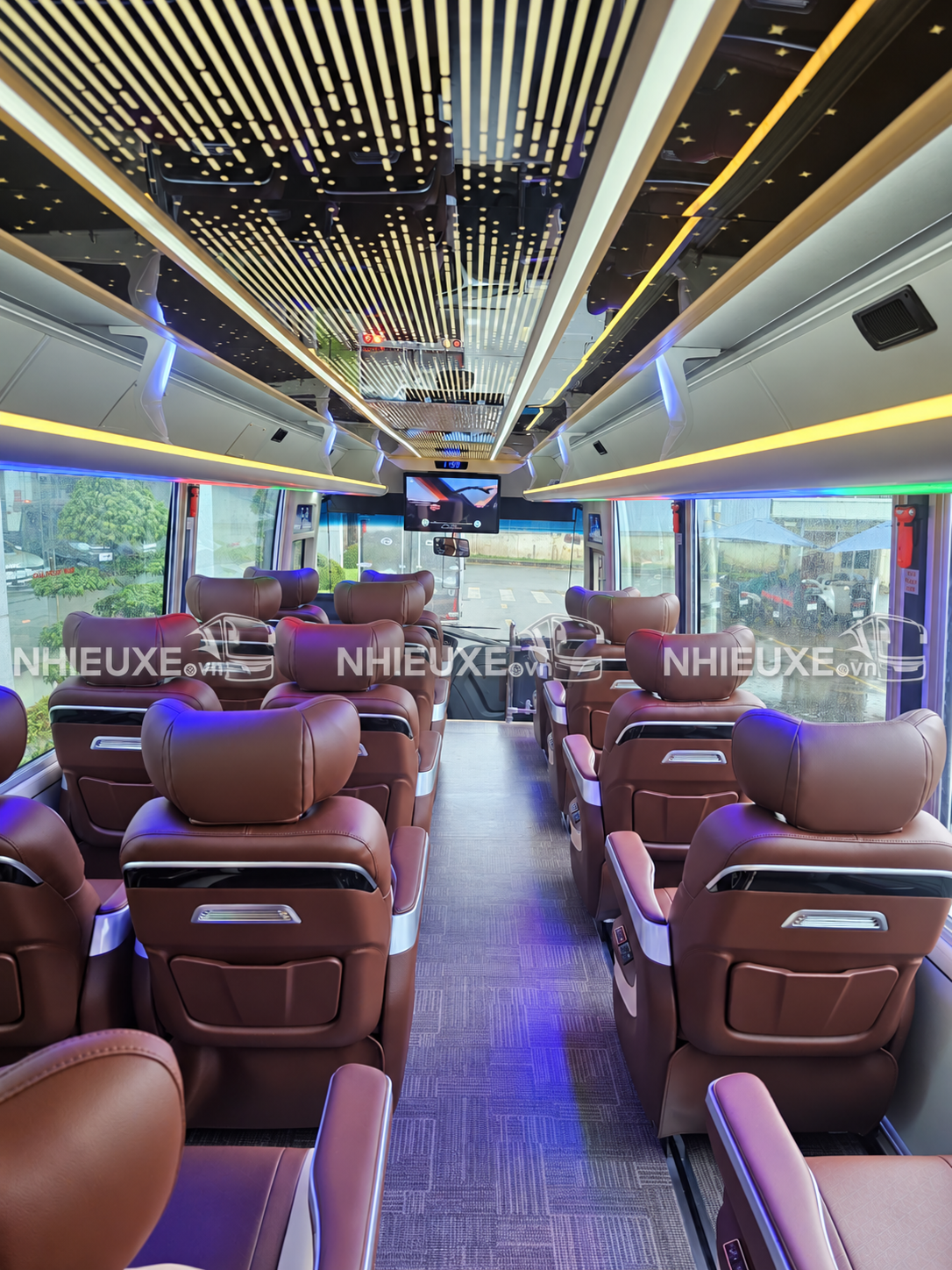 XE LIMOUSINE 22 CHỖ