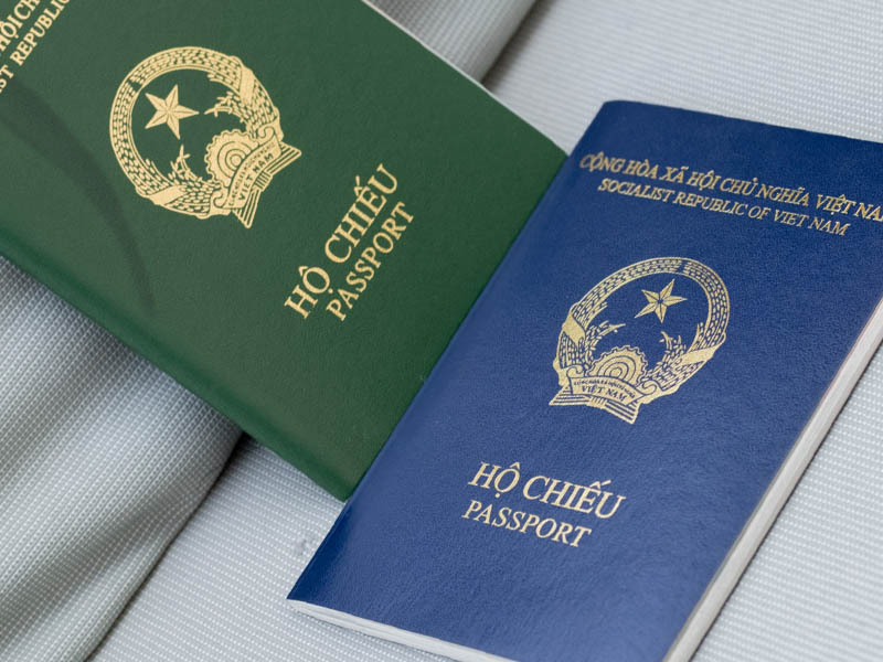 Để du lịch Lào bạn sẽ cần hộ chiếu Việt Nam